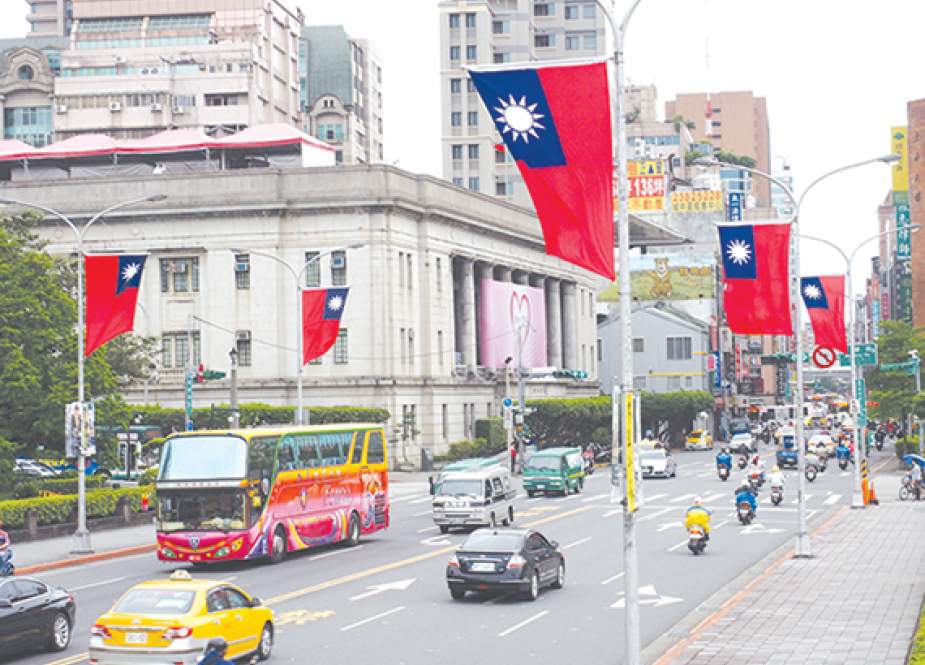 Taiwan: Forsaking US, Embracing China