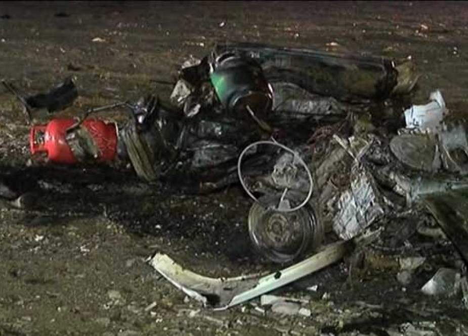 کراچی، ڈیفنس کھڈا مارکیٹ کے قریب چوری کی کار میں دھماکہ
