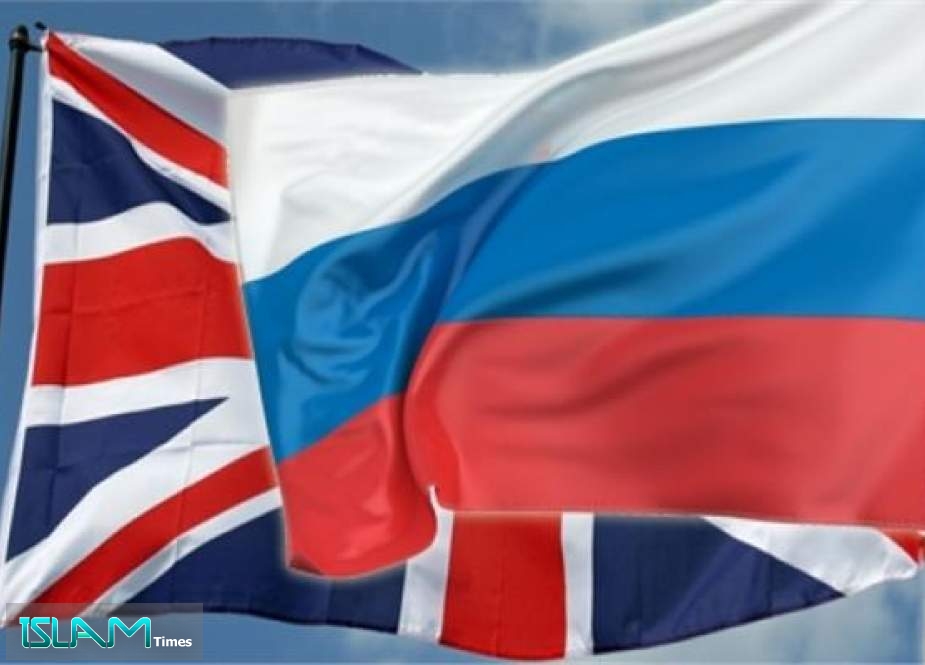 لماذا توفر وسائل الإعلام باللغة الروسية منصة للعملاء البريطانيين؟