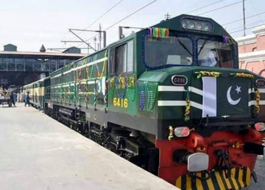 پشاور سے کراچی کیلئے تیز ترین ٹرین شروع کرنیکا فیصلہ
