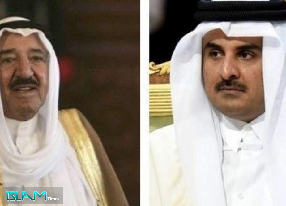 أمير قطر يهاتف نظيره الكويتي للتأكد من سلامته