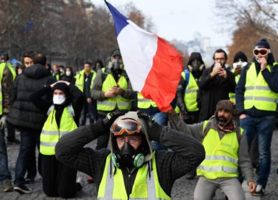فرانس، پیلی جیکٹ تحریک کے مظاہرے