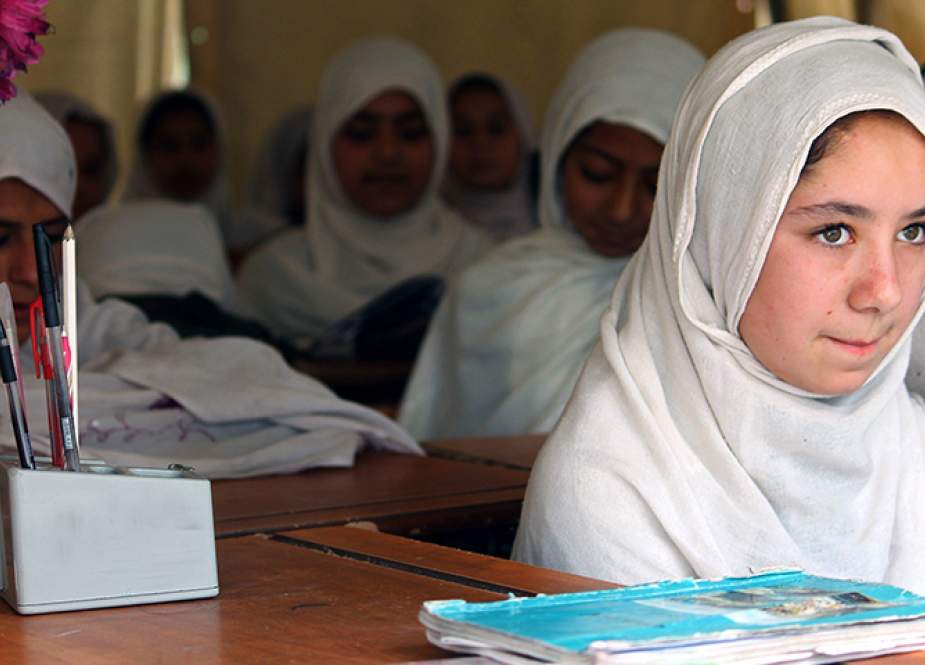 قبائلی اضلاع میں پرائمری کے بعد سکول چھوڑنے والی لڑکیوں کی شرح 79 فیصد