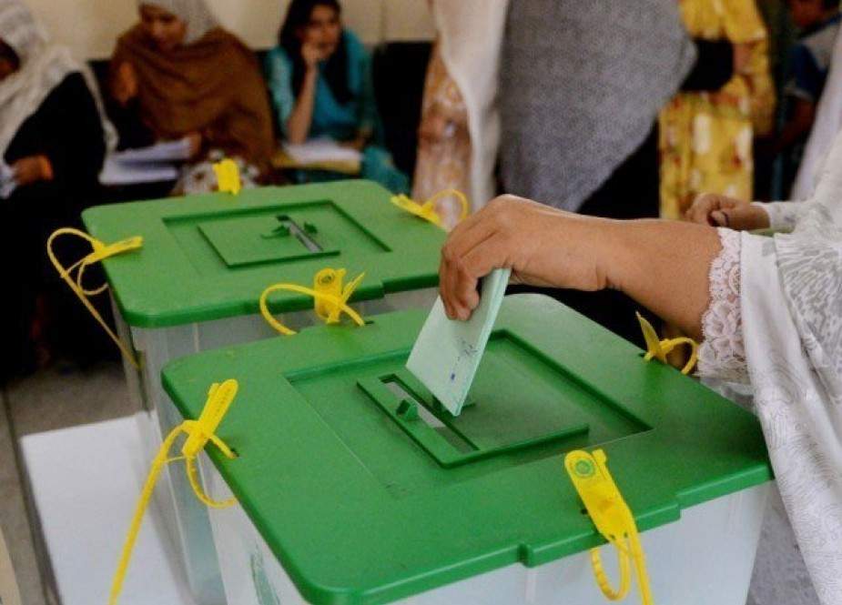 کراچی سمیت سندھ کی 65 نشستوں پر ضمنی بلدیاتی الیکشن کیلئے پولنگ جاری