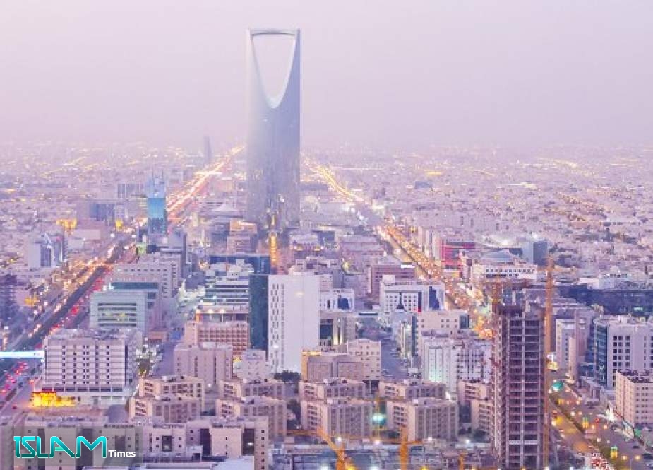 هروب جماعی للمستثمرين والأثرياء من السعودية؛ الأسباب والتداعیات