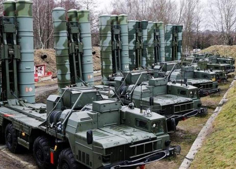 This file picture shows sophisticated Russian-made S-400 anti-aircraft missile systems in the Black Sea peninsula of Crimea, Russia. (Photo by Sputnik news agency)