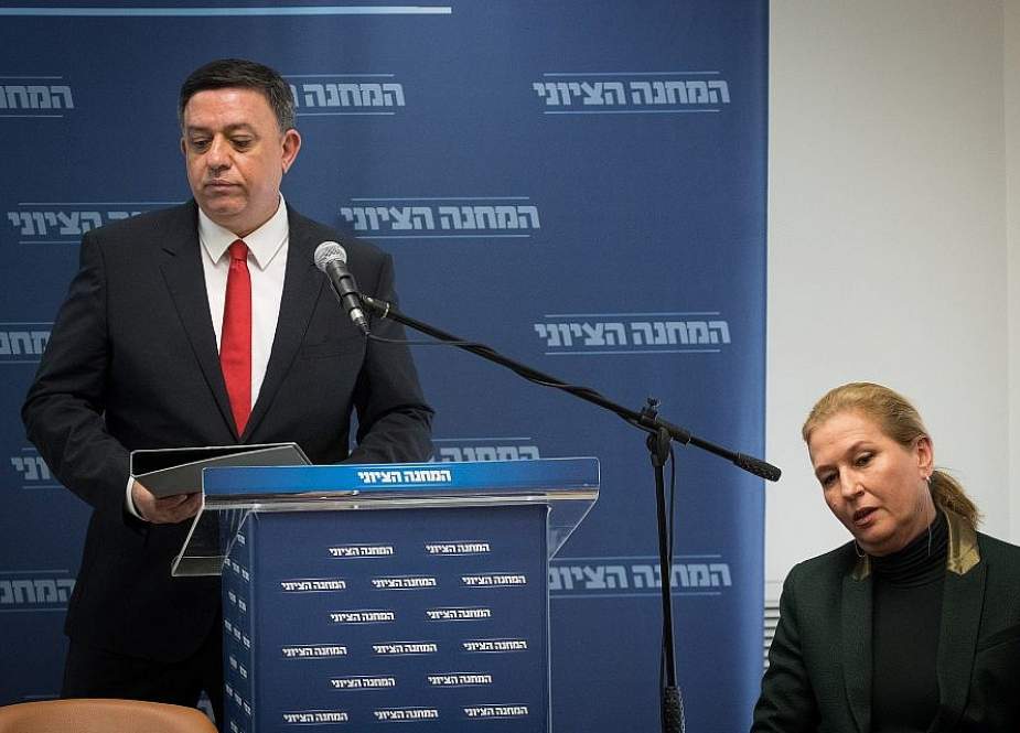 Leaders of Israel’s formerly allied Hatnua and Labor parties Tzipi Livni (R) and Avi Gabbay