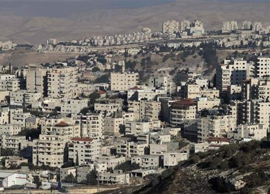 West Bank village of al-Zaayem and Israel