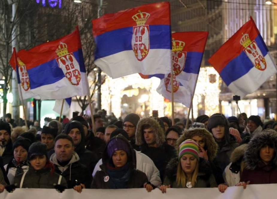 Thousands brave cold for fifth week of anti-govt protest in Belgrade