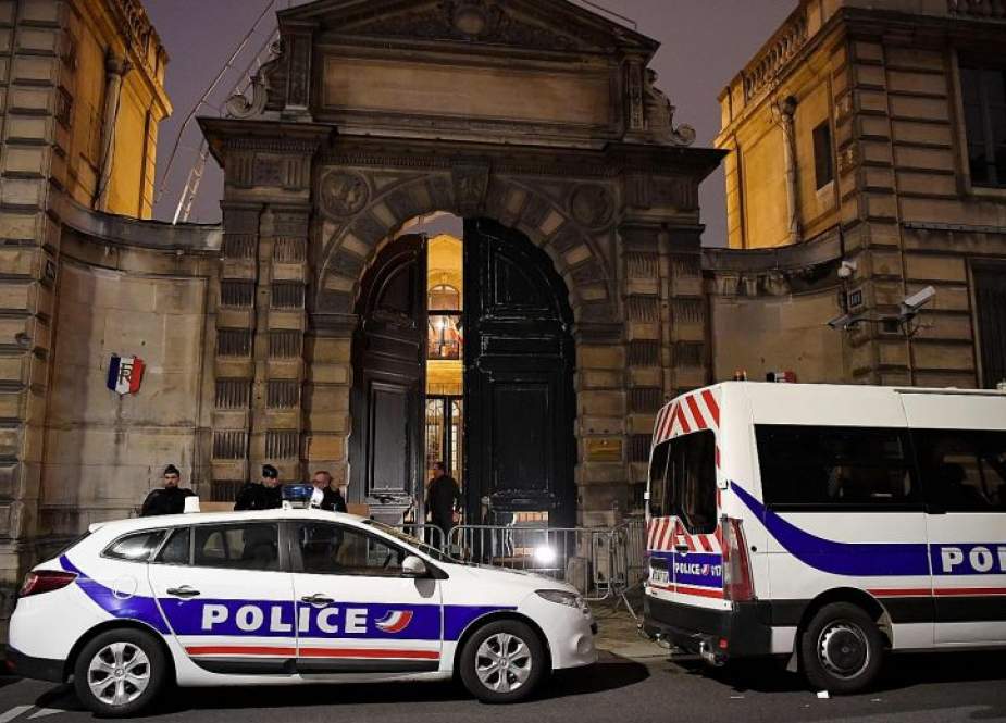 فرانس میں حکومتی ترجمان کے دفتر پر حملہ