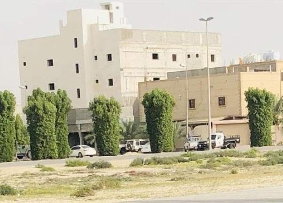 Saudi forces raid Umm al-Hamam, Qatif, Eastern Province, January 7, 2019.