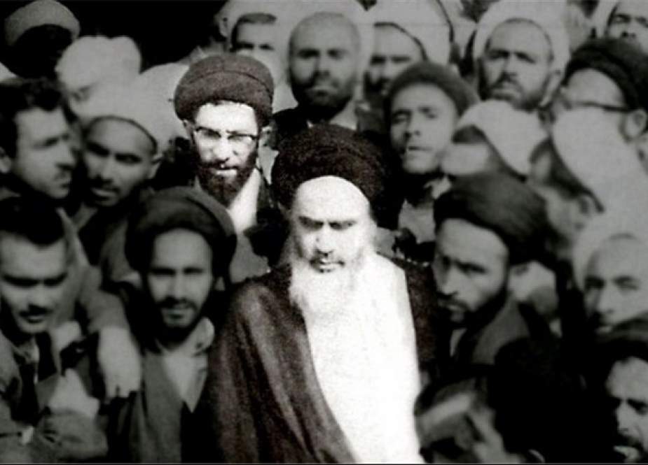 انقلاب اسلامی؛ انقلاب ایده و رهبری