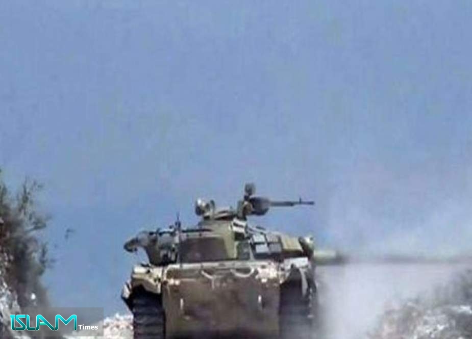 الجيش السوري يهاجم أوكار الإرهابيين بريفي حماة وإدلب