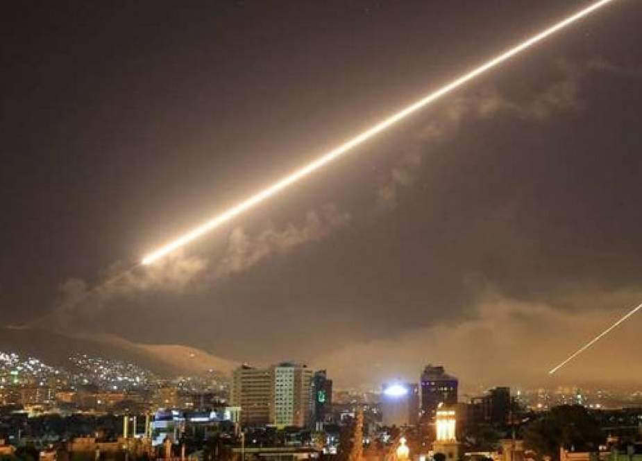 پدافند هوایی سوریه برای رهگیری «موشکهای متخاصم» فعال شد