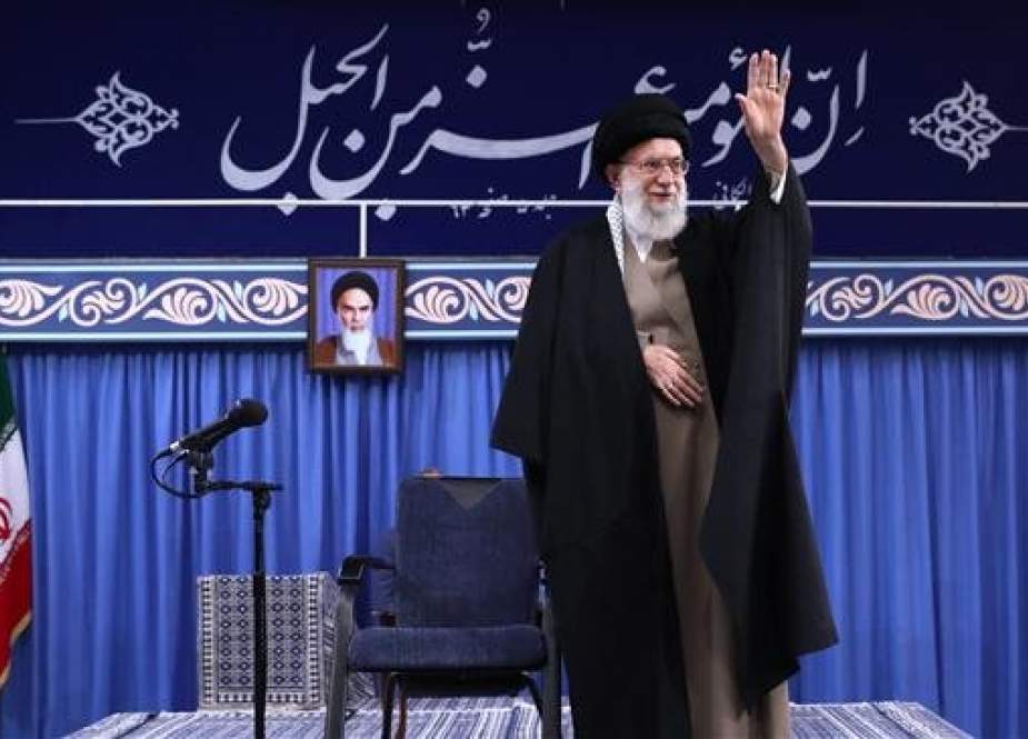 Leader of the Islamic Revolution Ayatollah Seyyed Ali Khamenei waves at a group of people from the holy Iranian city of Qom, in Tehran, January 9, 2019. (Photo by Khamenei.ir)