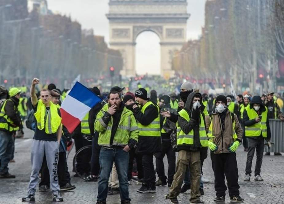 فرانس، ’یلو ویسٹ مظاہروں میں صحافیوں پر حملے