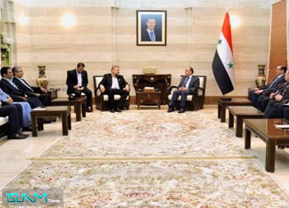 رئيس وزراء سوريا يرحب بمشاركة الشركات الإيرانية بمرحلة إعادة الإعمار
