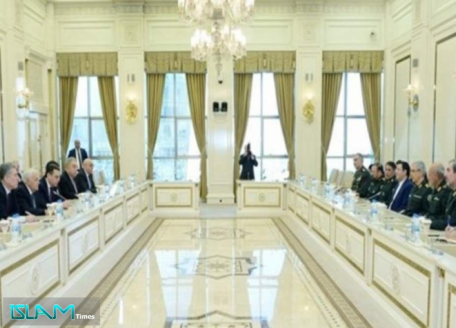 باقري: عازمون على تعزيز العلاقات العسكرية مع جمهوریة اذربيجان
