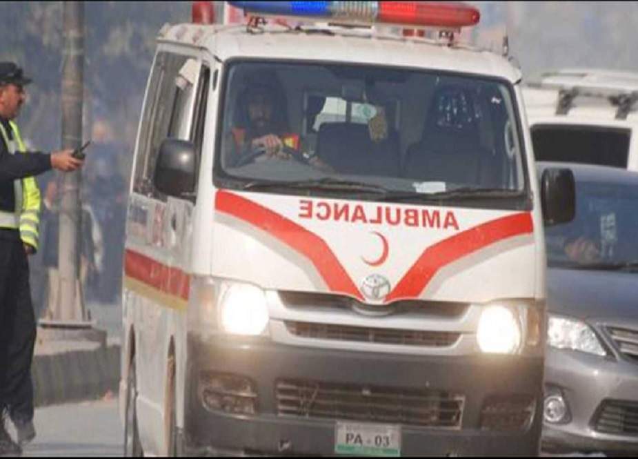 ساہیوال پولیس نے فائرنگ کرکے 4 افراد کو موت کے گھاٹ اتار دیا