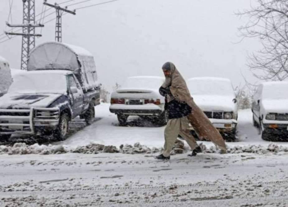 گلگت بلتستان میں برف باری کا نیا سلسلہ شروع، معمولات زندگی بری طرح متاثر