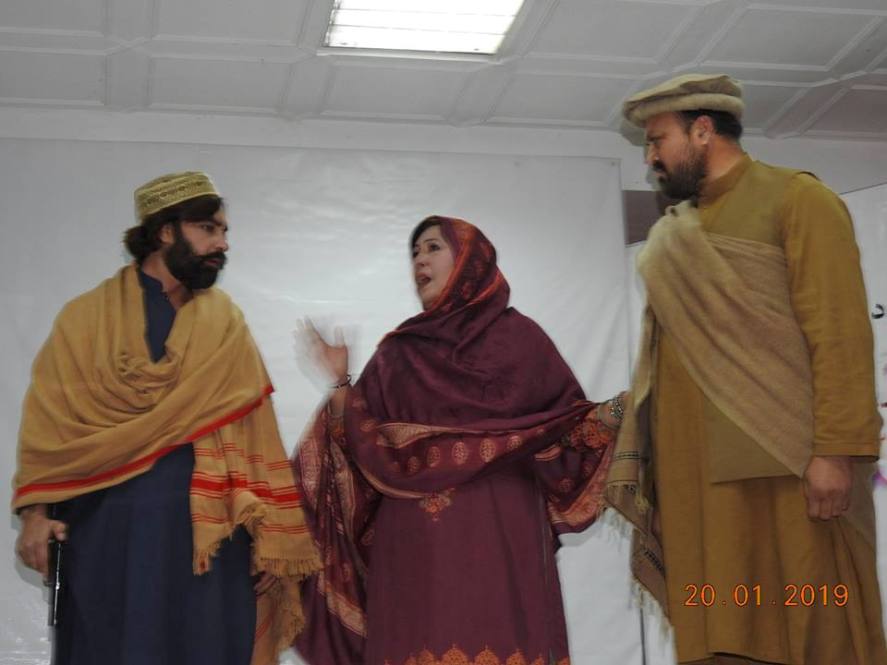 پشاور میں عبدالغفار خان (باچا خان) کی برسی کے تصویری مناظر