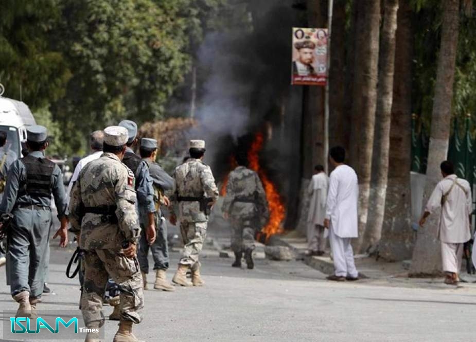 عشرات القتلى في هجوم على قاعدة عسكرية بوسط أفغانستان