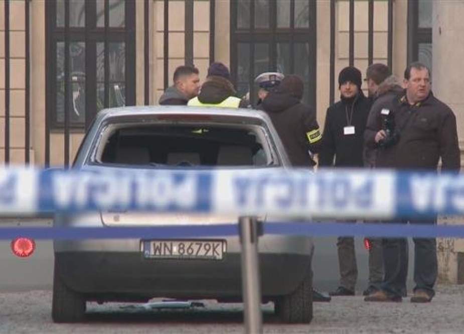 Man tried to ram gate of Presidential Palace in Warsaw