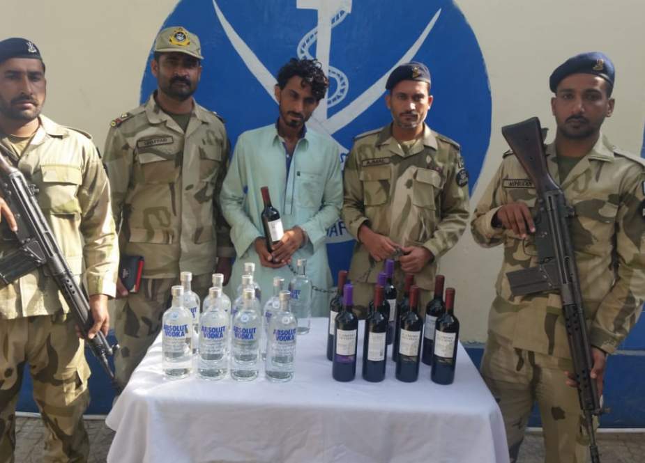 پاکستان کوسٹ گارڈز کی کاروائیاں، کروڑوں روپے مالیت کی منشیات اور شراب برآمد