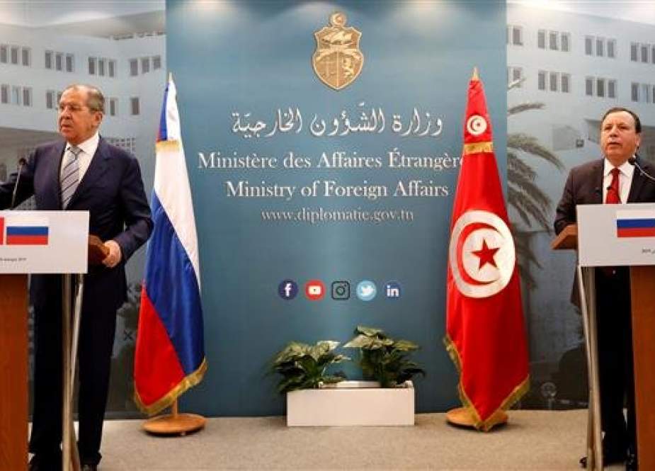 Tunisian Foreign Minister Khemaies Jhinaoui (R) attends a joint news conference with his Russian counterpart Sergei Lavrov in Tunis, Tunisia, on January 26, 2019. (Photo by Reuters)