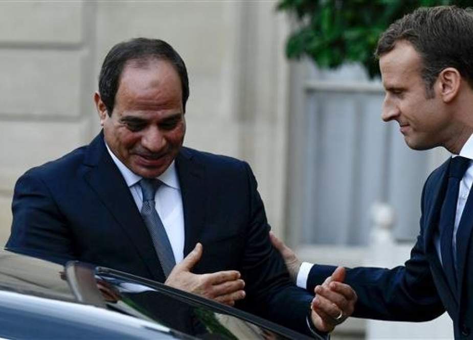 French President Emmanuel Macron and his Egypt Presiden Abdul Fateh el Sisi.jpg