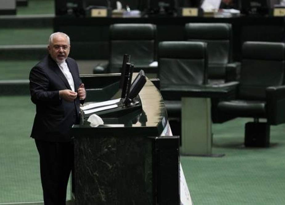 Iranian Foreign Minister Mohammad Javad Zarif speaks at Parliament. (Photo via IRNA)