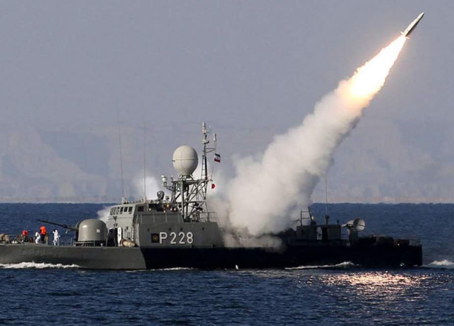 موشک‌های ایران می‌تواند ناوهای آمریکا را به قعر دریا بفرستد