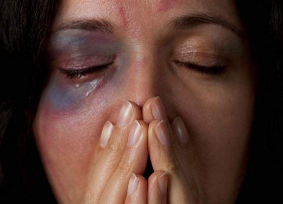 خواتین پر گھریلو تشدد کرنیکے خلاف تین ماہ قید اور جرمانے کا قانون تیار