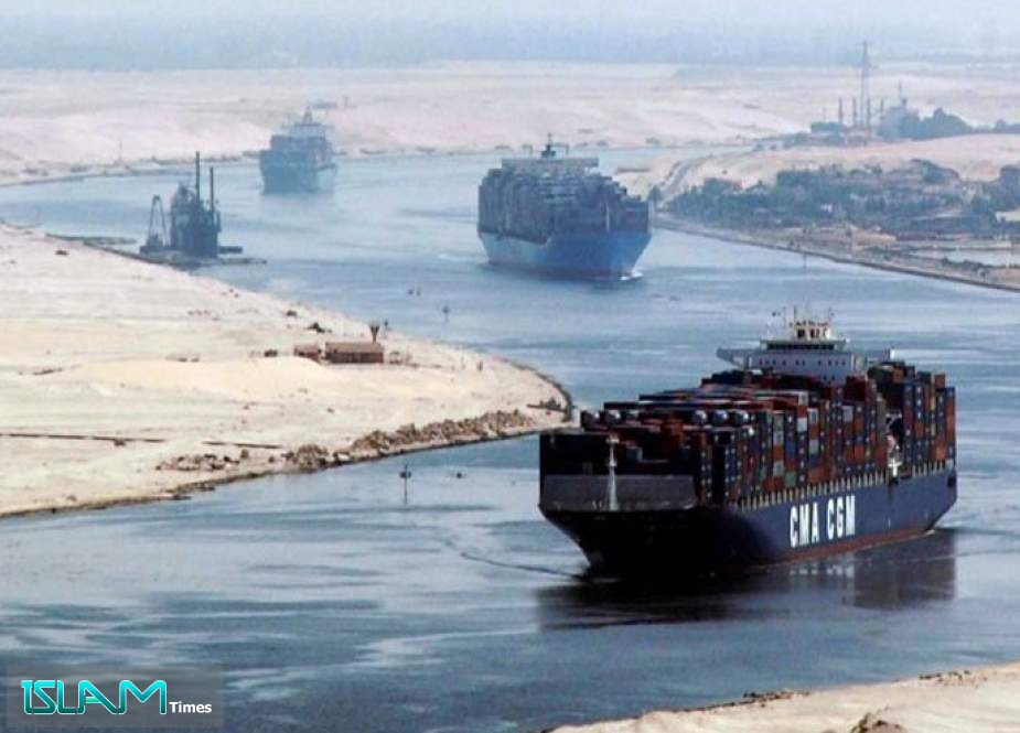 مصر تنفي منع عبور سفن النفط إلى سوريا عبر قناة السويس