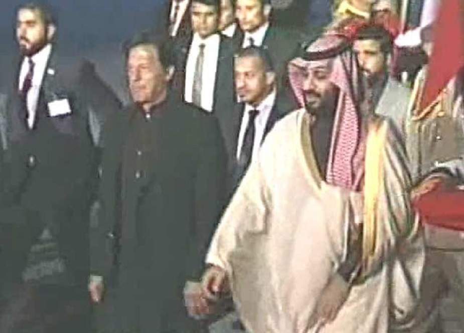 بن سلمان پاکستان پہنچ گئے، وزیراعظم عمران خان نے استقبال کیا