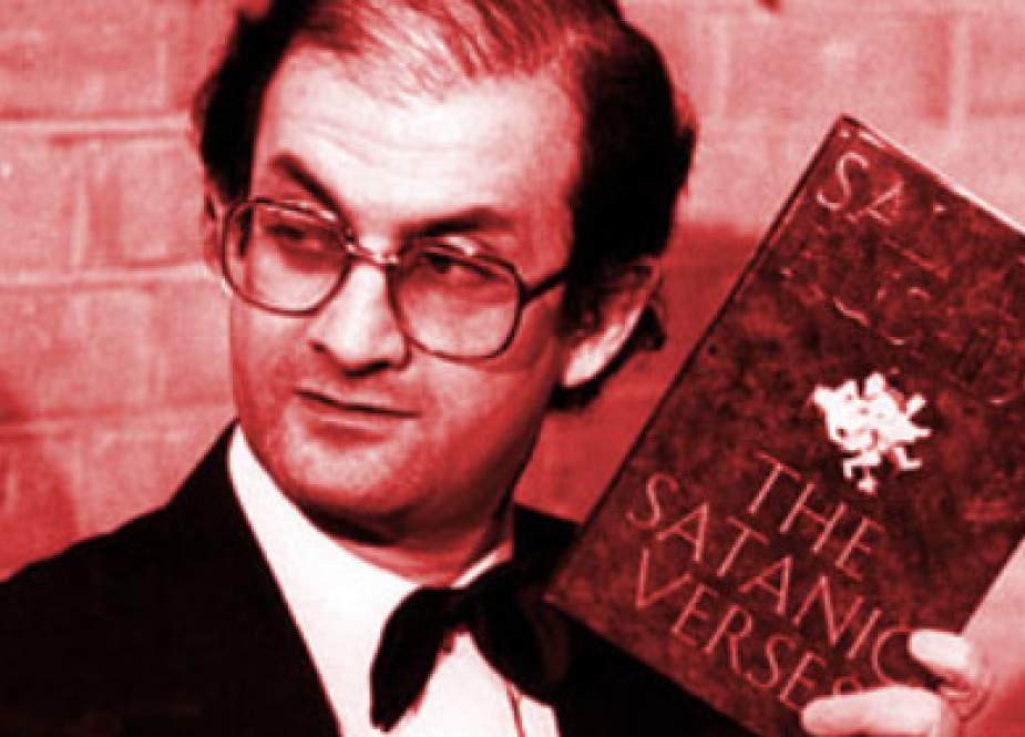 مبانی تصمیم گیری امام خمینی در مورد فتوای ارتداد سلمان رشدی