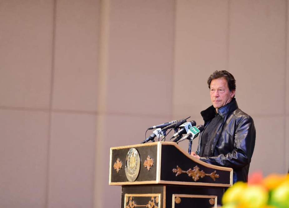 پاکستان میں ٹیکس سے سالانہ 8 ہزار ارب اکٹھے کیے جا سکتے ہیں، عمران خان