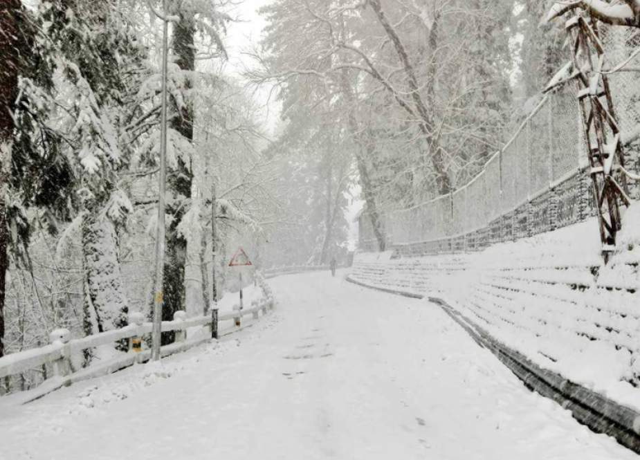 ایبٹ آباد اور گرد و نواح میں بارش و برفباری، موسم خوشگوار