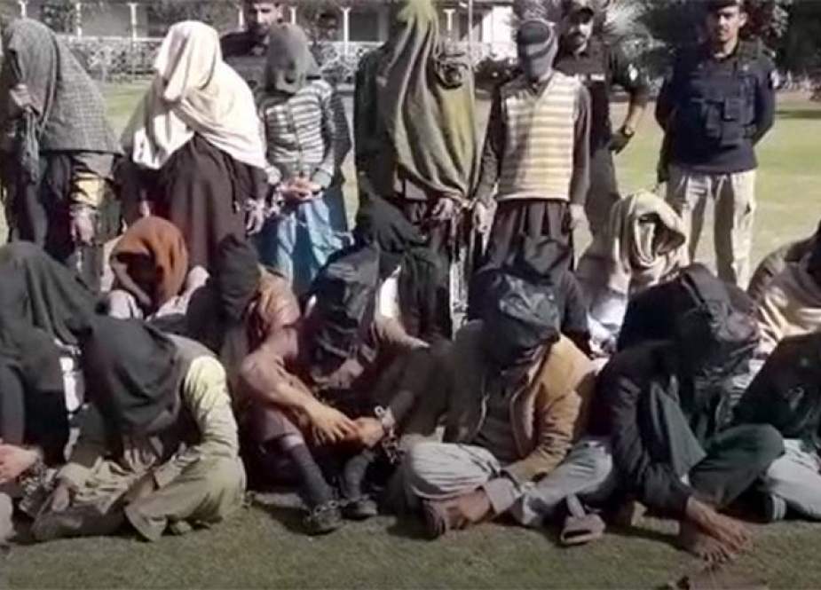 پشاور میں آئس فروشوں کیخلاف کریک ڈاؤن، 77 ملزمان گرفتار