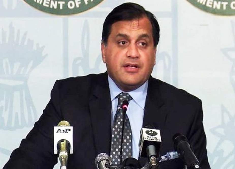 پاکستان نے بھارتی پائلٹ ابھی نندن کو بین الاقوامی قوانین کے تحت عزت سے رکھا، ڈاکٹر فیصل