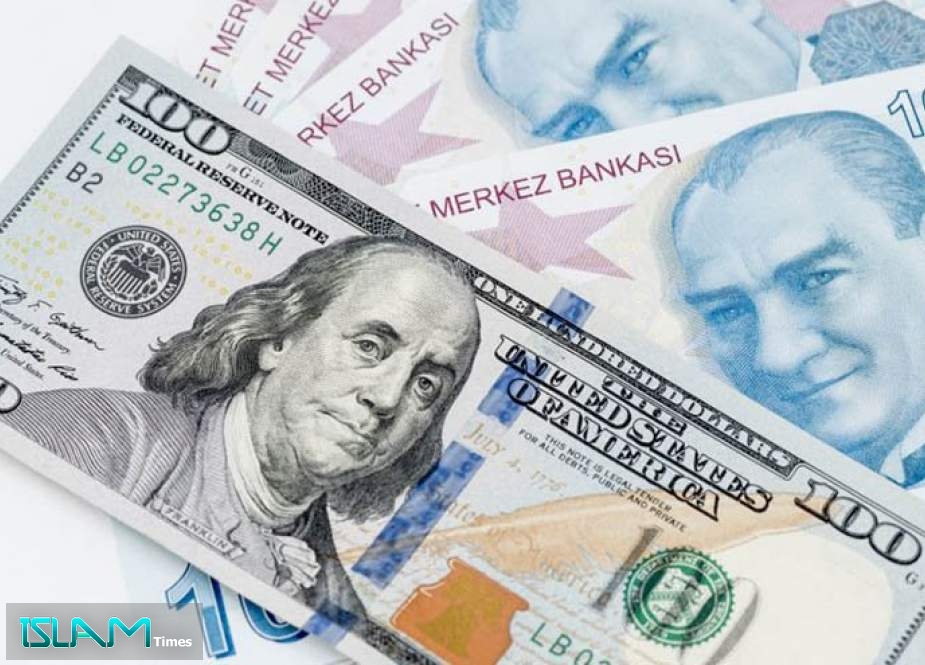 تركيا تمدد قرراً من شأنه المساعدة على تعافي الليرة أمام الدولار