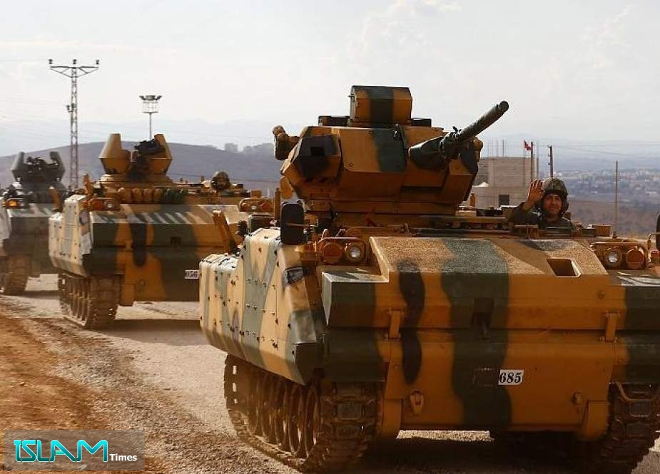 الجيش التركي يسير دوريات عسكرية في قرى إدلب السورية