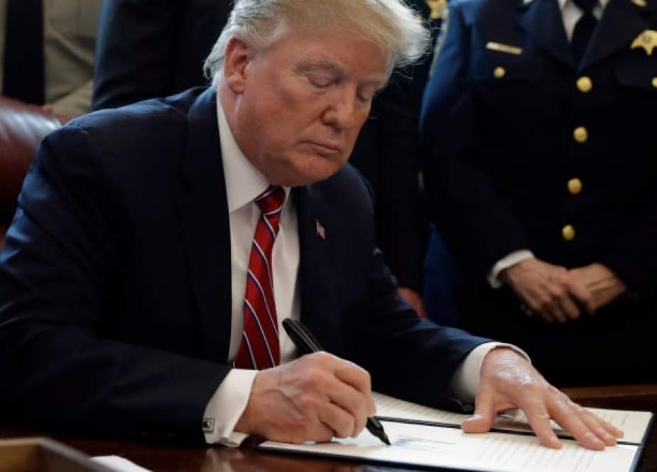 Trump vetoes bill that would block his border emergency