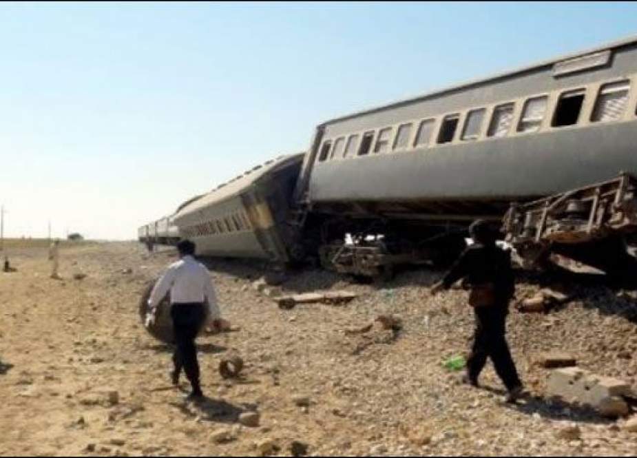 ڈیرہ مراد جمالی میں ریلوے ٹریک پردھماکہ، 3 افراد جاں بحق