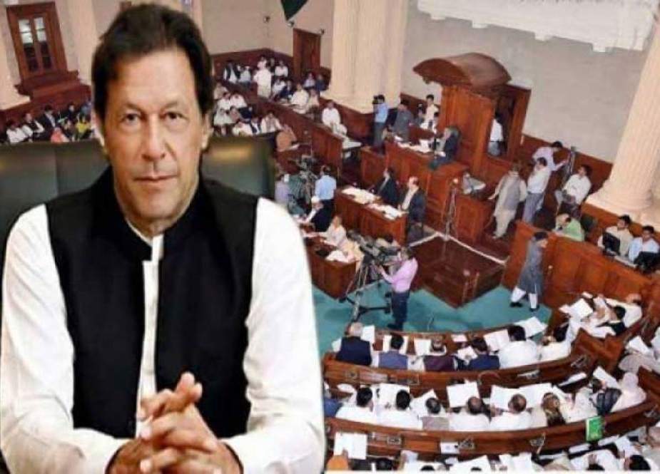 وزیراعظم عمران خان نے ارکان پنجاب اسمبلی کی تنخواہوں میں اضافہ روک دیا