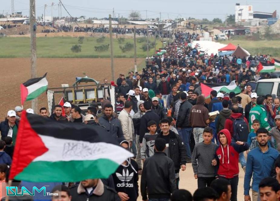 الفلسطينيون يستعدون للمشاركة في الجمعة الـ 51 لمسيرات العودة