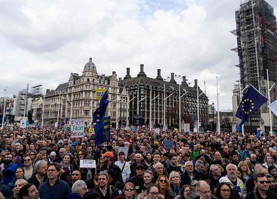 لندن میں بریگزٹ مخالفین کا بڑا مظاہرہ، دوبارہ ریفرنڈم کروانے کا مطالبہ