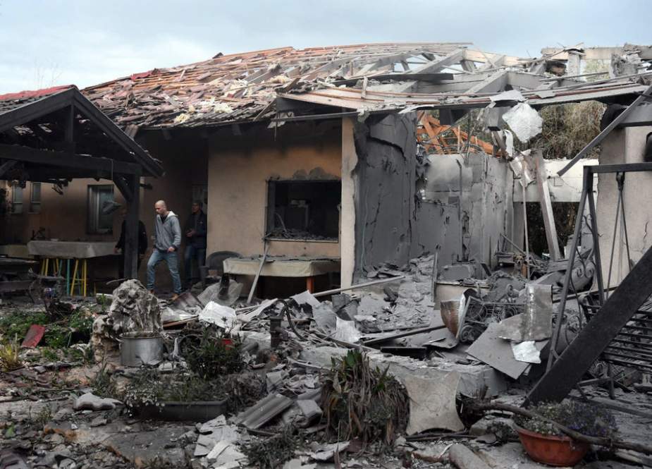 A house north of Tel Aviv that was hit by a rocket.jpg