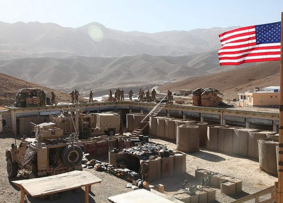 Pasukan A.S. dari Tim Tempur Brigade ke-2, Divisi Infanteri ke-34 membangun sebuah pangkalan di Provinsi Parwan, Afghanistan pada tahun 2010. Foto: Spc Kristina Gupton
