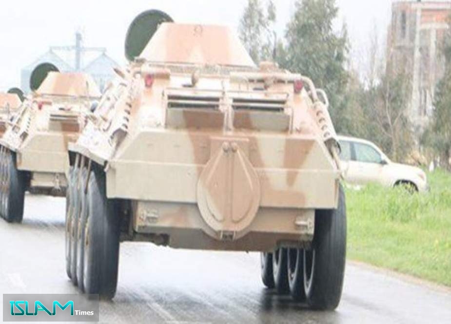 آليات الجيش الايراني تساهم في إغاثة منكوبي السيول بكلستان